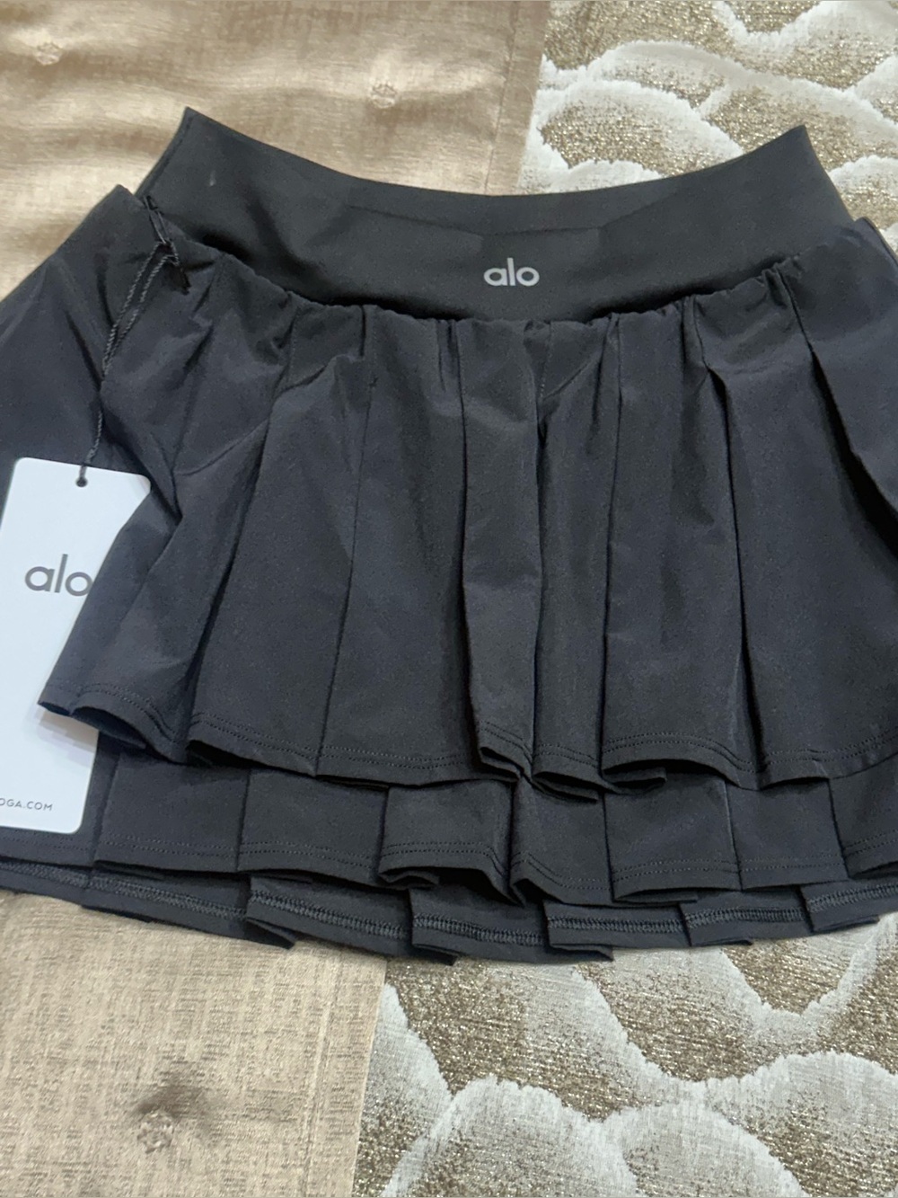 ALO Yoga Black Pleated Double or Nothing miniskirt skirt sz S - Picture 3 of 7